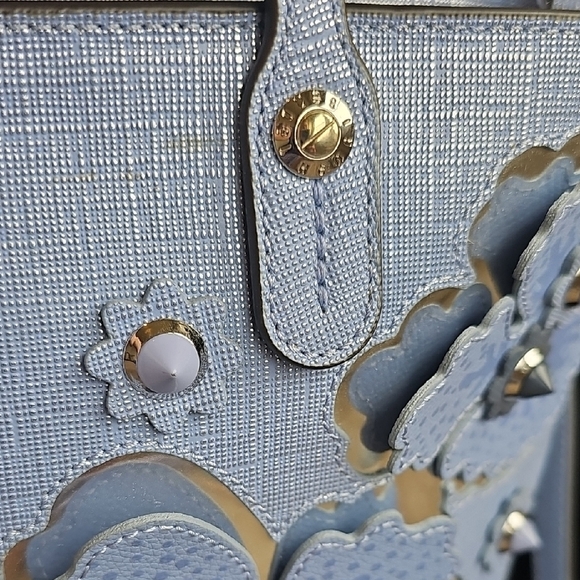 Henri Bendel Stunning Periwinkle Blue & Gold Tote with 3D Floral Cutouts NWT - Picture 10 of 14